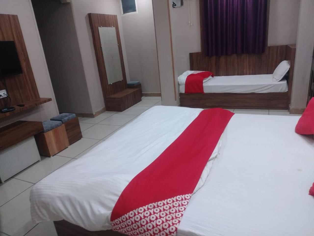 Hotel Grand Stay Bhopal Buitenkant foto